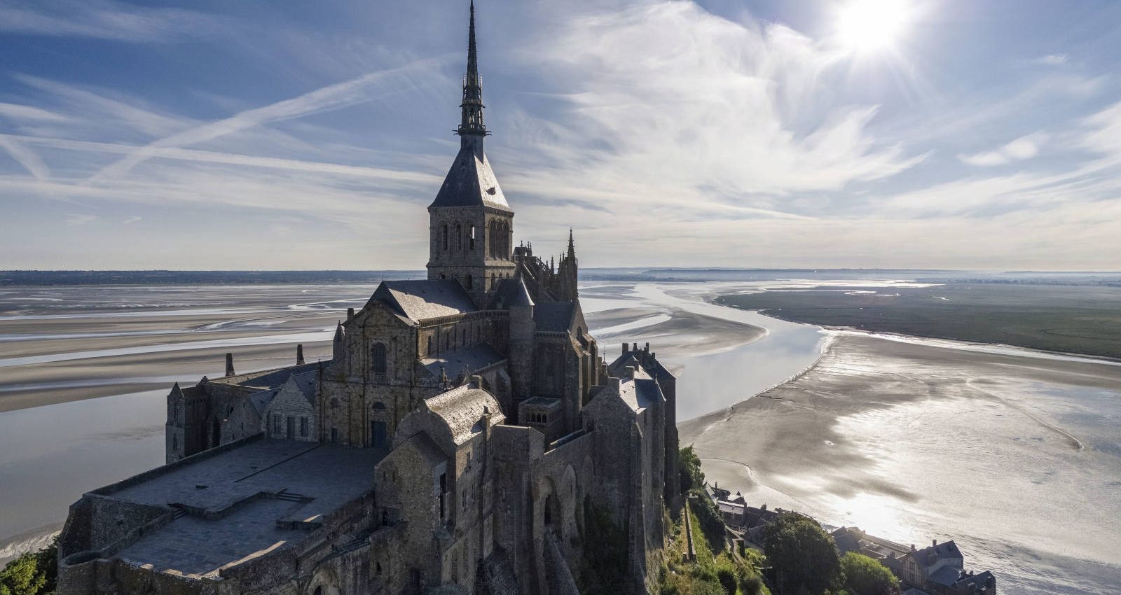 La baie et l’abbaye